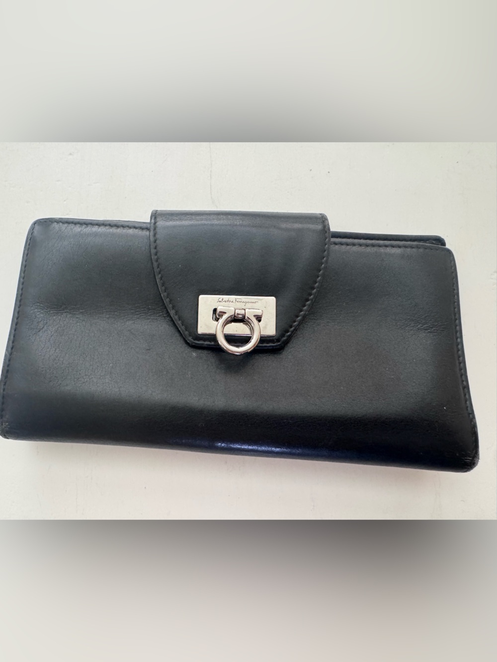 Used women’s Salvatore Ferragamo black Gancini wallet
